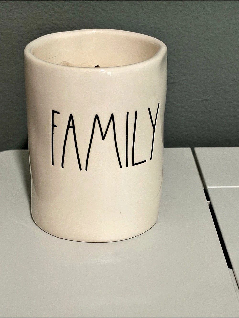 Rae Dunn FAMILY Apple Honey Butter Scented Candle, Cream, New